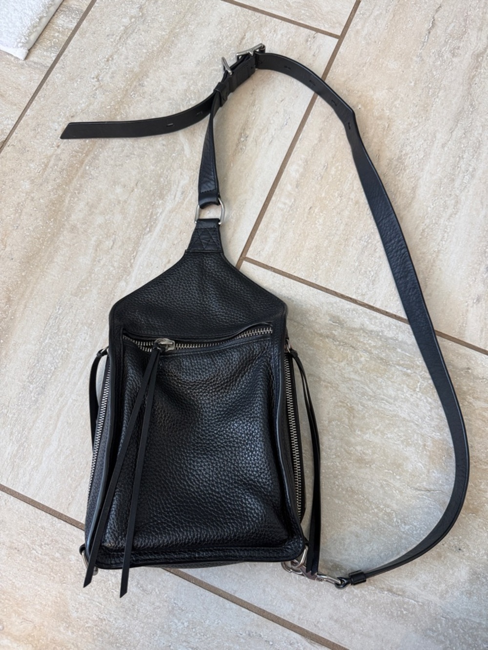Rag & Bone Elliot Sling Pack Leather Crossbody Bag - Picture 3 of 16